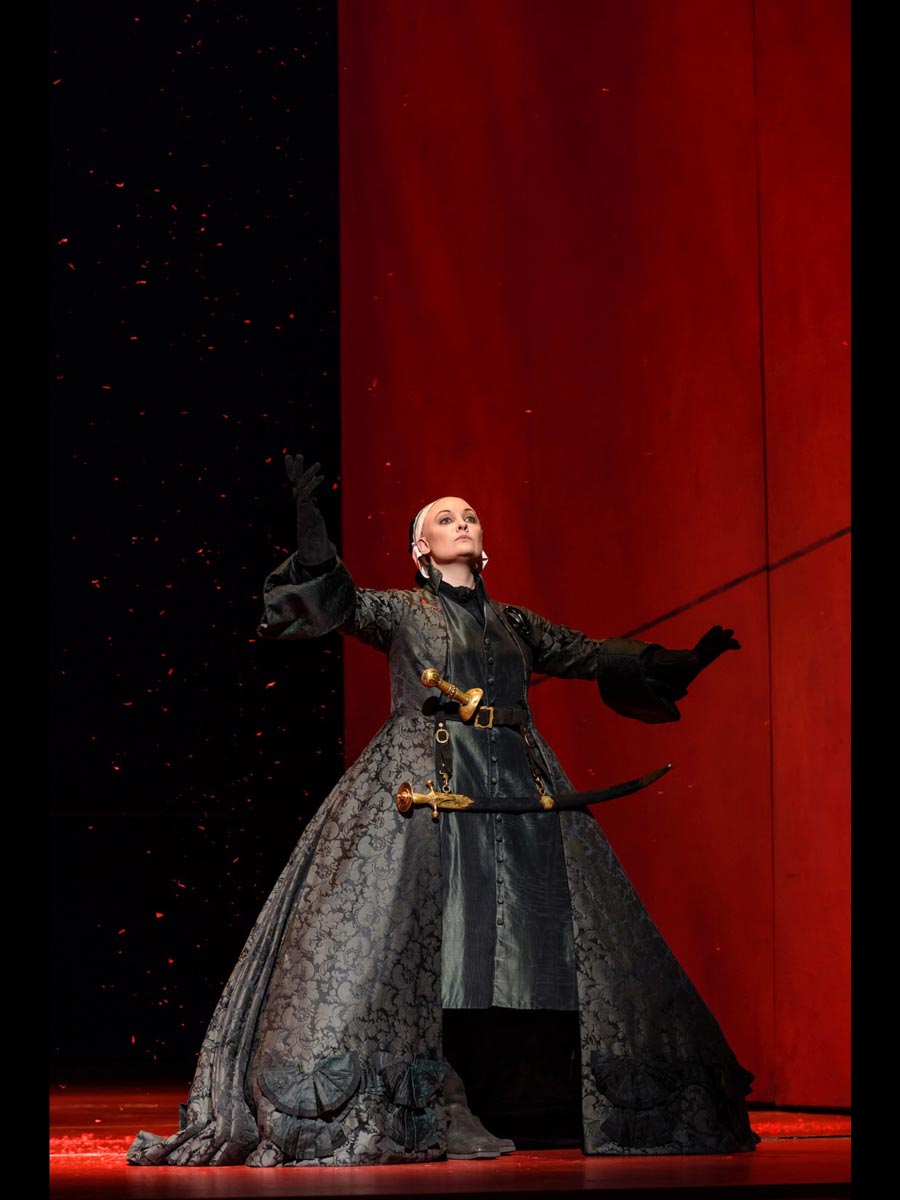 Jennifer Davis – Arbate in Mitridate, re di Ponto – Royal Opera House, London – Photo Clive Barda